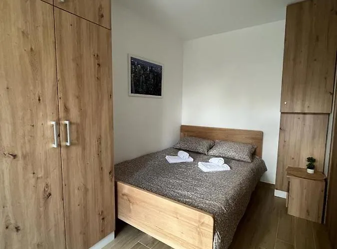 Zeleni Bor Дивчибаре